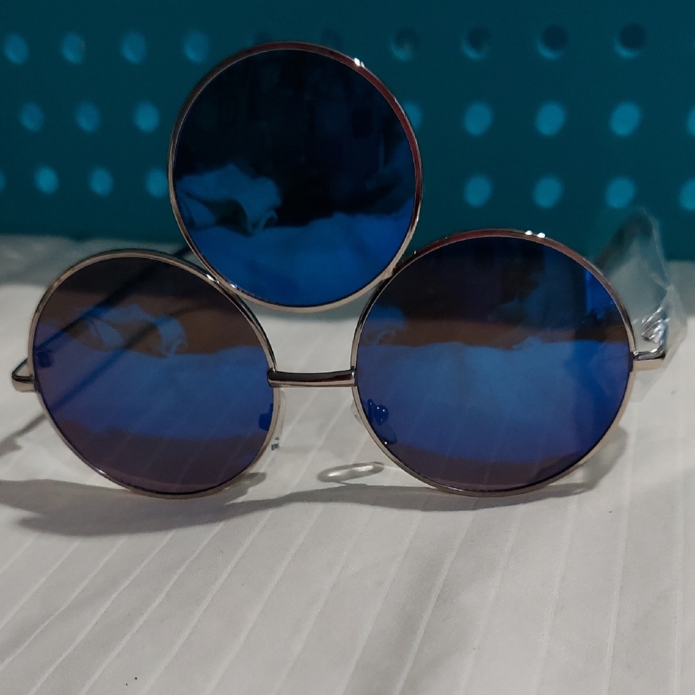 Blue Round Sunglasses
